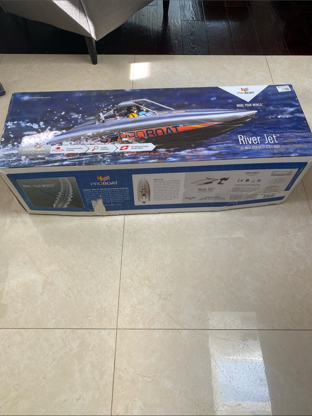 New in Box Proboat River Jet Never Used PRB08025 23”